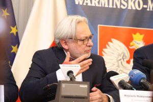 Studenci będą kontynuować naukę zdalnie. Pomogą w tym platformy e-learningowe