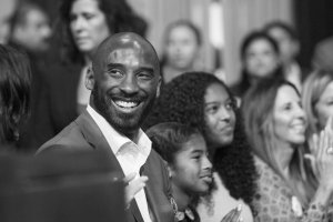 Polscy fani koszykówki chcą oddać hołd Koby'emu Bryantowi malując mural z jego podobizną na jednym z boisk