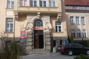 Diety radnych w górę, opłaty za wywóz śmieci w dół