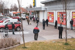 Elbląski oddział PCK apeluje do właścicieli sklepów. Chodzi o 