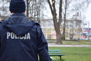 Policja po raz kolejny ostrzega przed łamaniem zakazów. Tylko jednego dnia ukarano ponad 20 osób