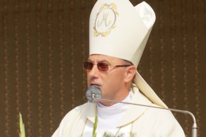 Prymas Wojciech Polak: Oczekujemy, że te paschalne święta odrodzą w nas nadzieję