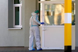 GIS wyjaśnia, jak się zachować, kiedy pojawią się objawy COVID-19