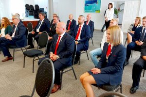 Nowi maszyniści odebrali świadectwa. Kadra się starzeje dlatego potrzebni są wykwalifikowani pracownicy