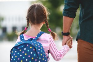 Wakacje na finiszu. Podpowiadamy jak bezpiecznie wrócić do szkolnej rzeczywistości