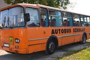 Warmińsko-mazurskie z największą liczbą niesprawnych gimbusów w kraju