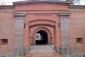 Wojskowa gra terenowa w Twierdzy Boyen. To propozycja dla przyjaciół lub rodzin