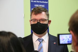 Wojewoda Artur Chojecki: 46 procent zaszczepionych to wciąż za mało
