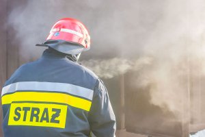 Pożar w bloku przy ul. Jagiellońskiej w Olsztynie. Policyjni biegli wyjaśniają przyczyny