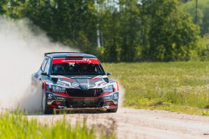 Adrian Chwietczuk na podium Rajdowych Samochodowych Mistrzostw Polski!