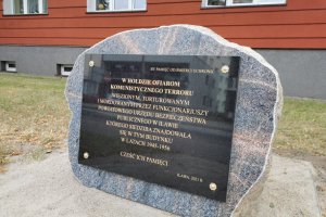 Ofiary Urzędu Bezpieczeństwa w Iławie zostały upamiętnione. Odsłonięto pamiątkowy obelisk