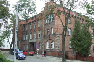 Burmistrz Ostródy wypowiedział umowę użyczenia budynku. Co dalej z potrzebującymi pomocy?