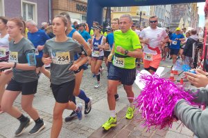 Biegacze wrócili na ulice Olsztyna. Zakończył się XVIII Bieg Jakubowy