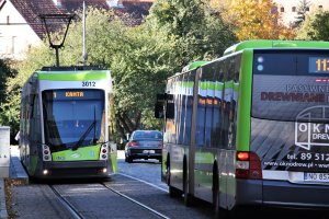 Bezpłatne przejazdy dla uchodźców tylko z Olsztyńską Kartą Miejską