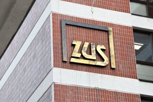Oszustwo na emeryturę. ZUS ostrzega przed fałszywymi telefonami i SMS-ami