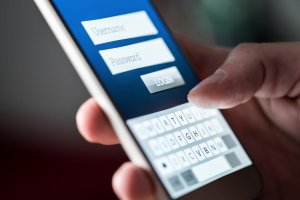 Dostałeś takiego SMS-a? Nie klikaj w link, bo może cię to drogo kosztować