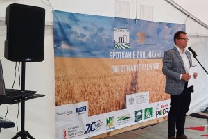 Elewarr wychodzi do rolników. 