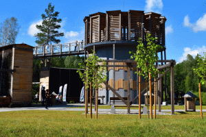 Na Warmii i Mazurach powstaje coraz więcej tężni solankowych. 