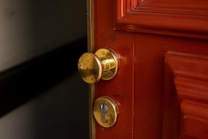 Ogromne zadłużenia lokali komunalnych. Rekordzista jest winien kilkaset tysięcy złotych