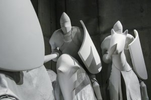 Zwiedzanie, ognisko i opowieści historyczne w muzeum w Stębarku