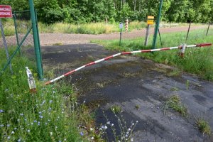 Staranował szlaban na granicy. Znaleźli go w Anglii