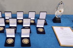 Docenieni za pracę na rzecz innych. W Olsztynie rozdano statuetki Amicus Bonus