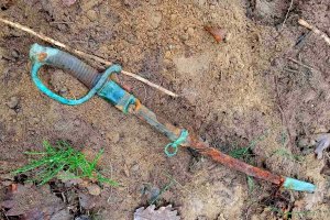 Carski żołnierz i szabla z bitwy pod Tannenbergiem. Niezwykłe odkrycie nad Plusznem