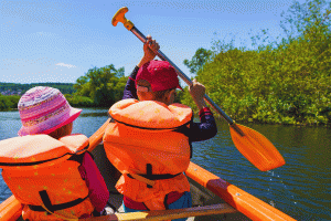 Dzieci i młodzież poznają tajniki bezpiecznego zachowania nad wodą