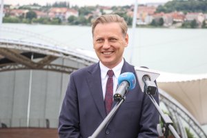 Norbert Maliszewski: kampania, która dotyczy bezpiecznej przyszłości, przekonuje Polaków