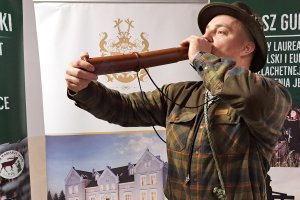 Pomagają walczyć z ASF i odtwarzać niektóre gatunki. Myśliwi świętowali w Mortęgach