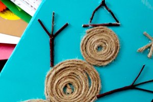 Piszą świąteczne kartki dla rodaków. 