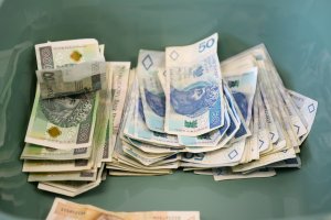 Stracili ponad 40 tysięcy złotych. Uwierzyli oszustom