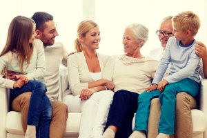 Wykorzystajmy ich święto i uczulmy dziadków na sztuczki oszustów