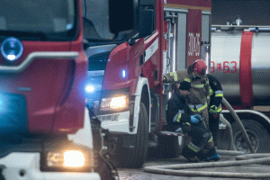 Pożar pustostanu w Elblągu. Strażacy znaleźli zwłoki kobiety