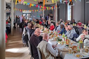 Pyszne potrawy i dobre towarzystwo. Wielkanoc z fundacją Wolne Miejsce