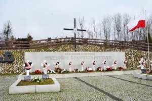 Panteon w Orłowie będzie miał oświetlenie i monitoring. W pobliżu powstanie parking