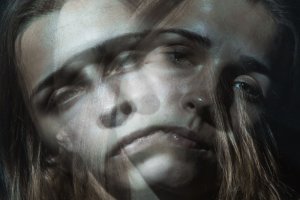 Nietypowy dzień kobiet. Przez wystawę chcą uświadomić skalę przemocy