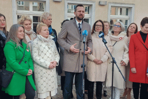 Marszałek Senatu w Olsztynie. Zachęcała do głosowania na kobiety