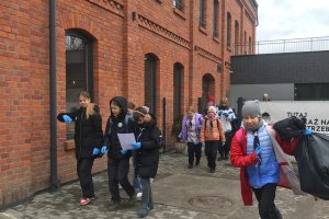 Wspólnie posprzątali historyczną fosę. 