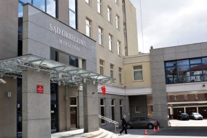 Dwóch nastolatków ranionych nożem. W Olsztynie ruszył proces oskarżonego