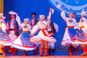 Święto kultury ukraińskiej w Elblągu. Na scenie wystąpiło kilkuset artystów