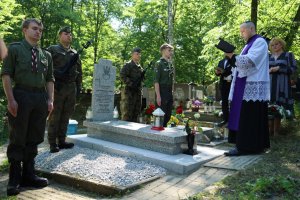 Olsztyński IPN odnowił grób weterana spod Monte Cassino