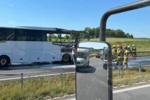 Pożar autobusu pod Ostródą, wypadek między Giżyckiem a Orzyszem