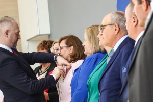 Wojewoda odznaczył zasłużonych mieszkańców regionu