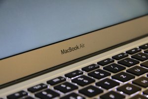 MacBook Air M1 - tani laptop do podstawowych zadań!