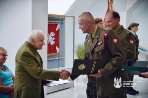 Weteran wojny awansowany. Walczył u boku patrona warmińsko-mazurskich terytorialsów