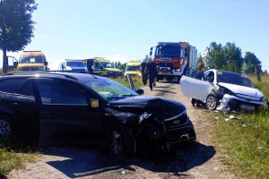 Wypadek w czasie przygotowań do ORLEN 80. Rajdu Polski. Cztery osoby ranne