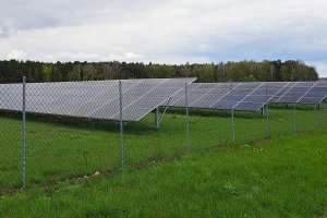 Czy mazurski krajobraz zniszczy farma fotowoltaiczna? Mieszkańcy protestują
