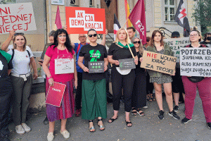 Kobiety protestowały przed siedzibą PSL-u. 