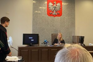 Proces o wyłudzenie statusu osoby represjonowanej kolejny raz odroczony